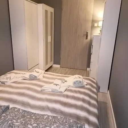 Radosny Apartament Klodzko